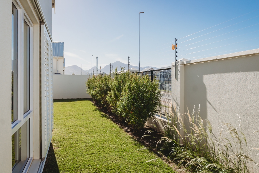 3 Bedroom Property for Sale in Kraaibosch Western Cape